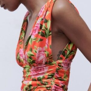 NEW ZARA RED floral deep plunge body suit size S